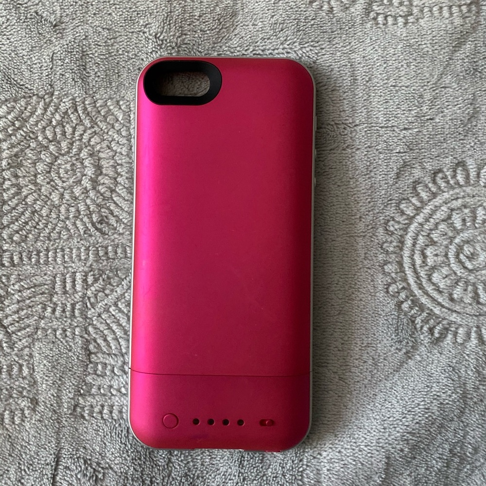 iPhone 5 charging case